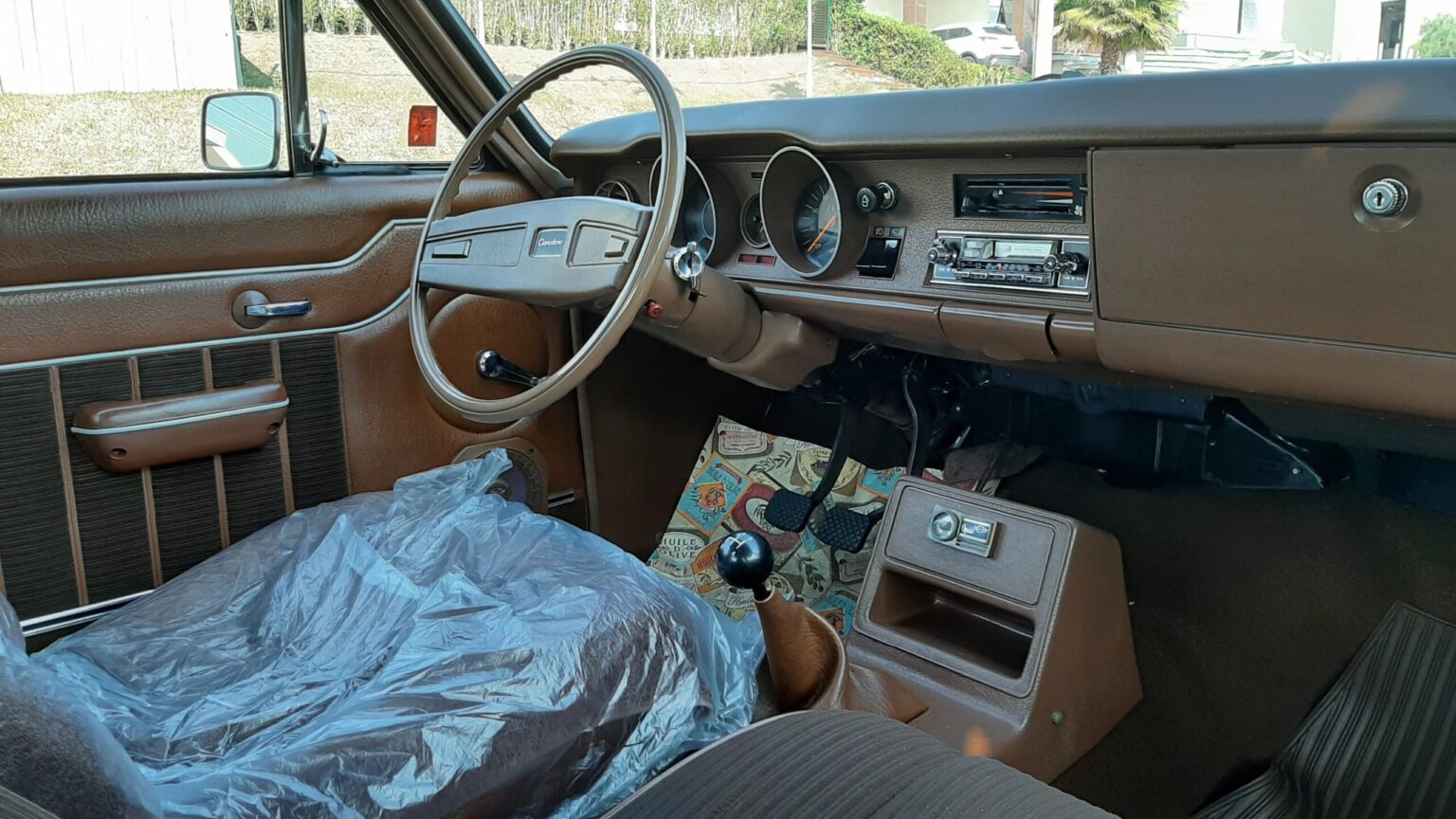 20220731_140211-opala-interior-scaled