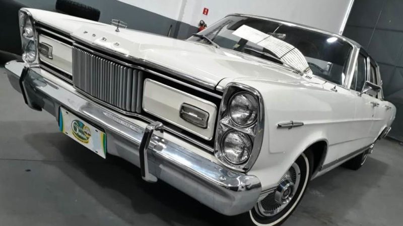 FORD - GALAXIE LANDAU LTD